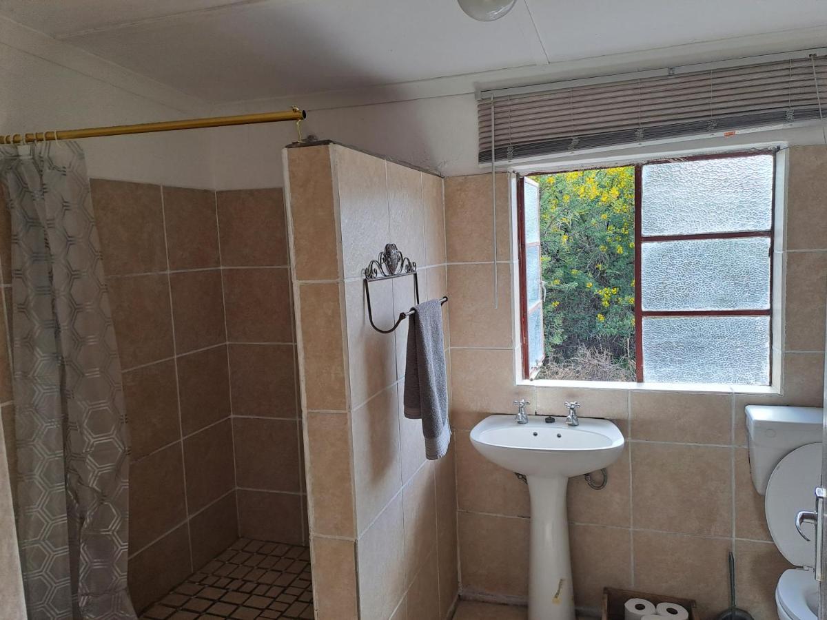 De Hoop Guest Farm Apartment Beaufort West Bagian luar foto