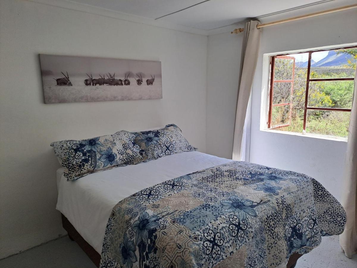 De Hoop Guest Farm Apartment Beaufort West Bagian luar foto