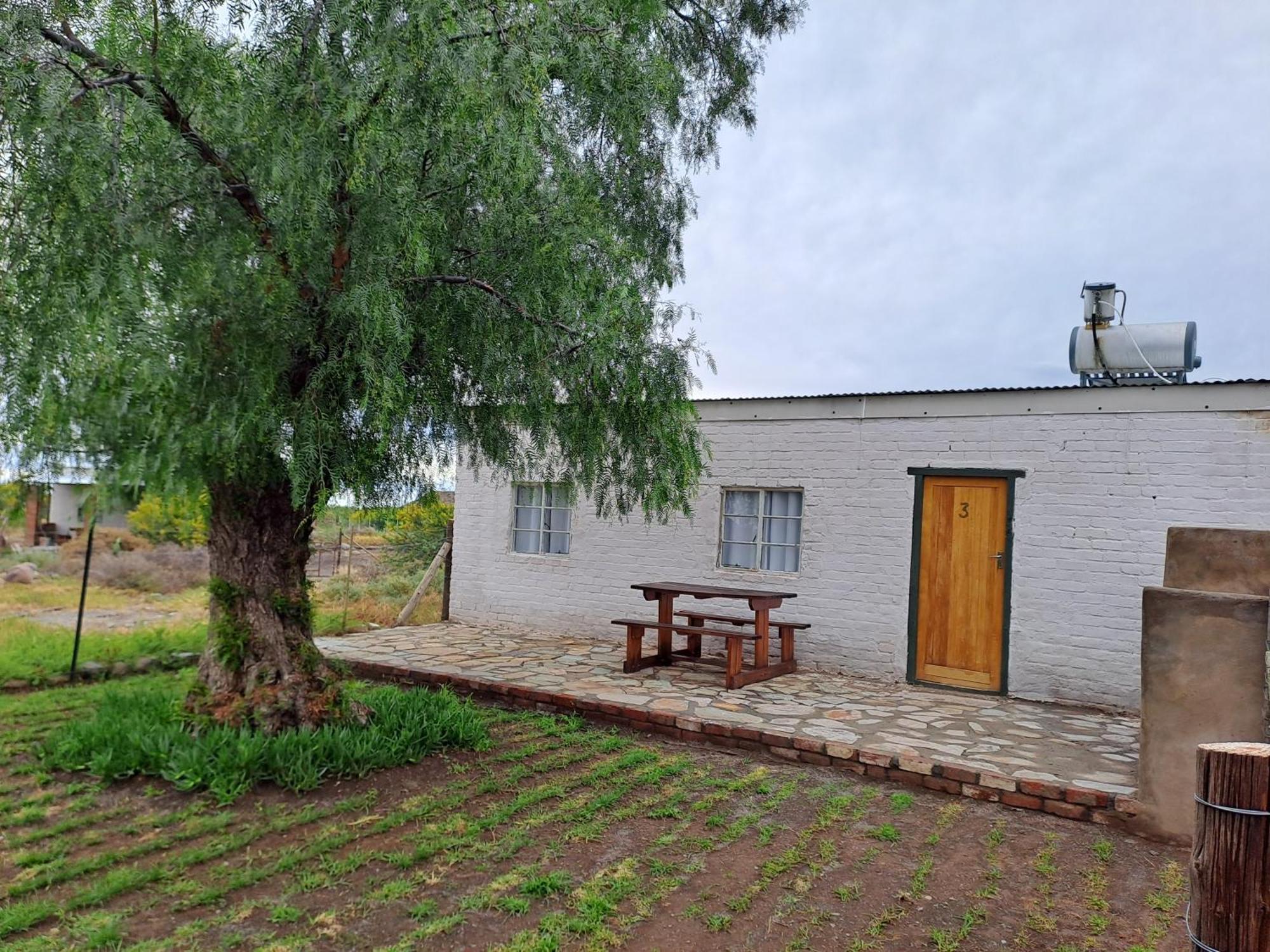 De Hoop Guest Farm Apartment Beaufort West Bagian luar foto