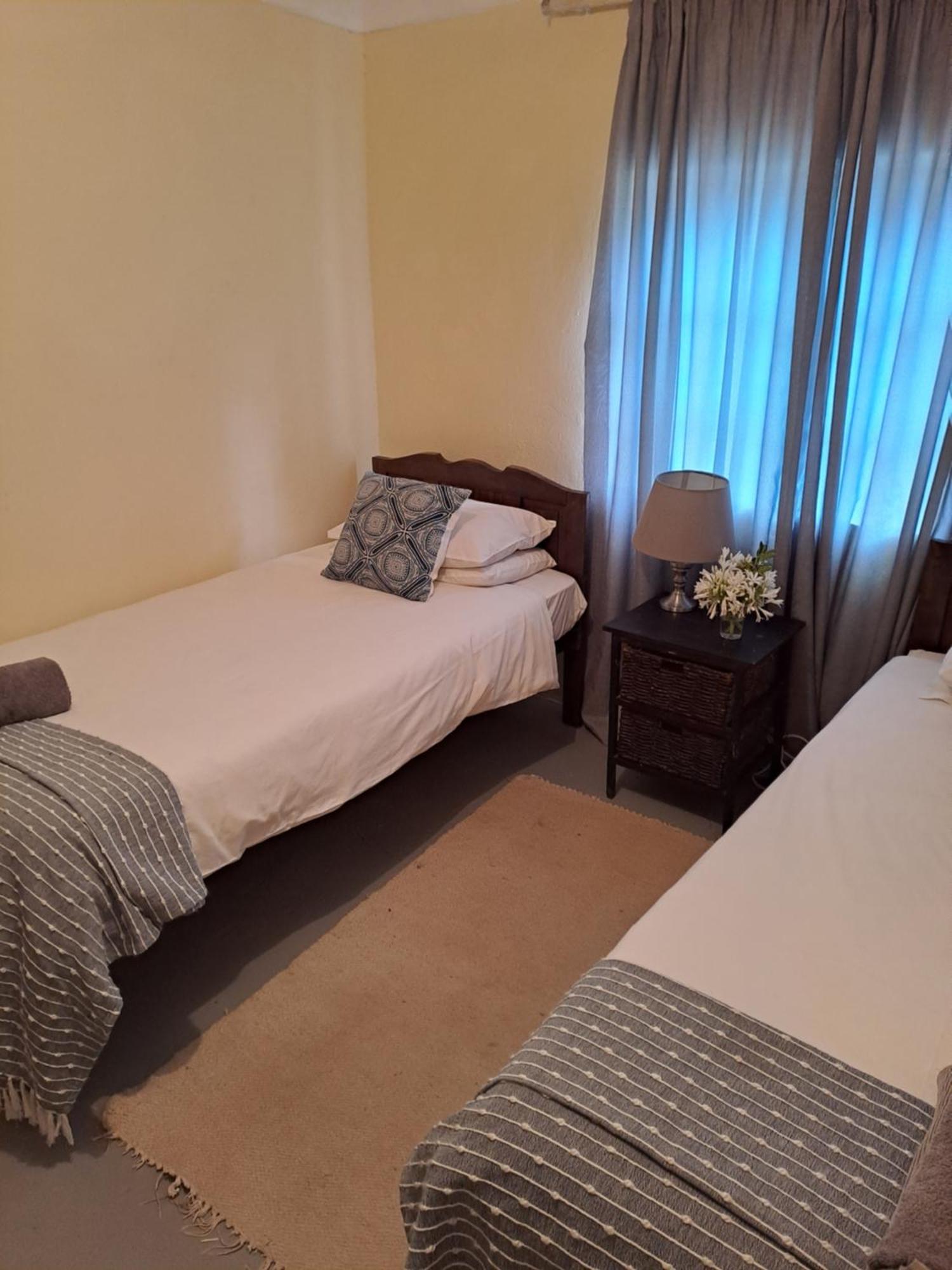 De Hoop Guest Farm Apartment Beaufort West Bagian luar foto